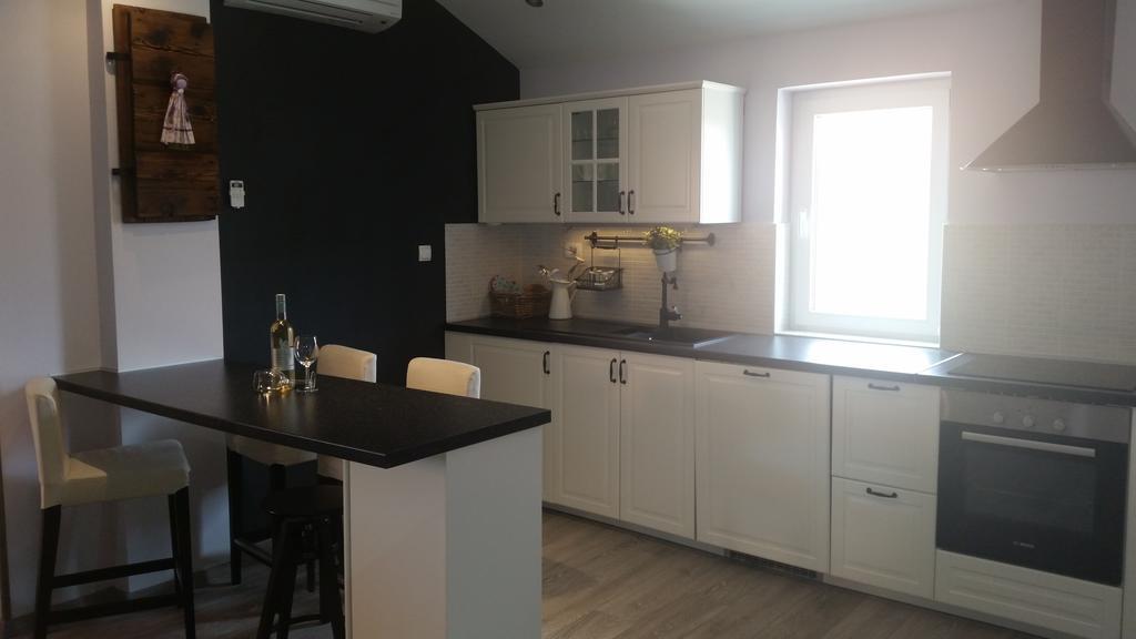 Apartment Diminic Melin Cres Buitenkant foto